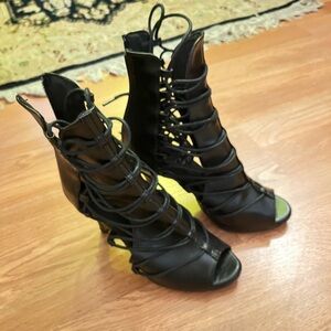 Burju dance heels